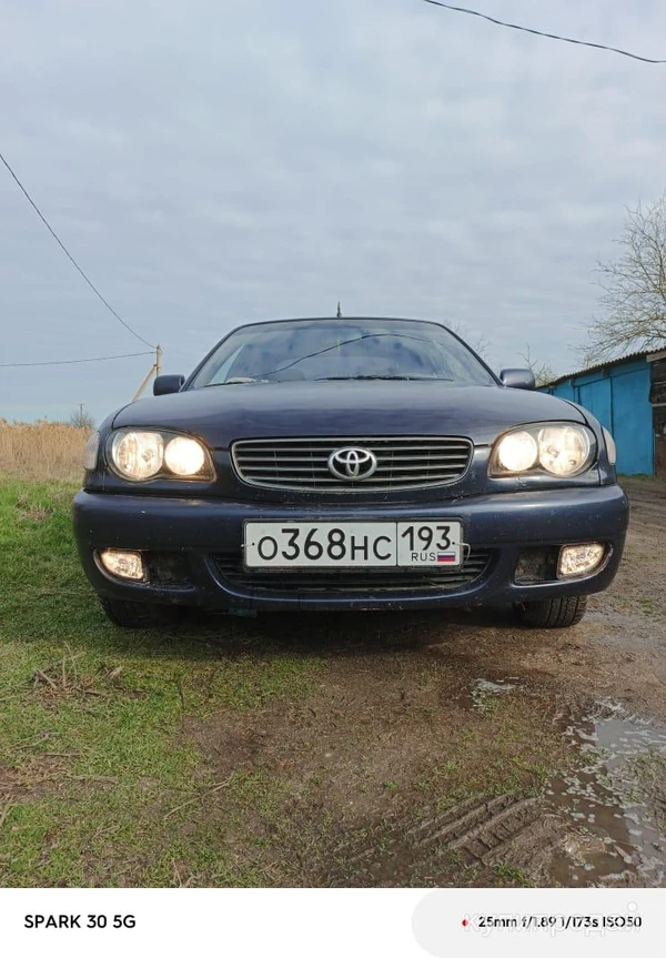 Фото Toyota Corolla, 2000