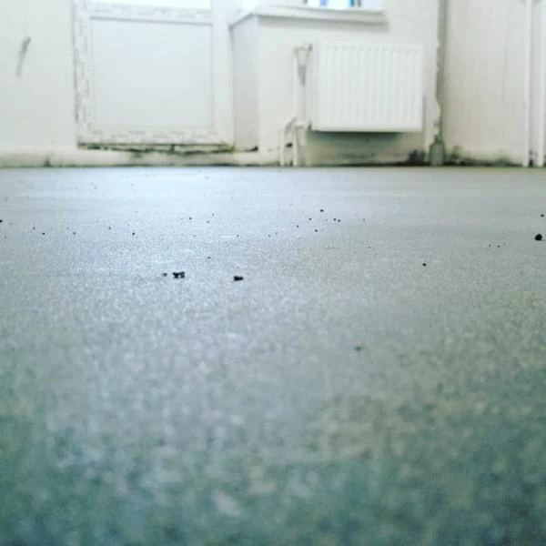 Фото Полусухая стяжка пола(ровный пол) 