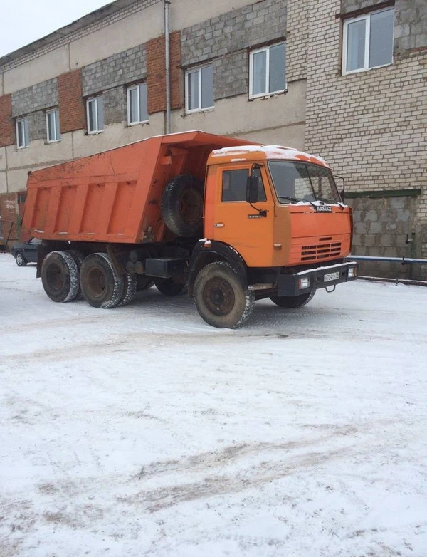 Фото Заказ экскаватора-погрузчика, самосвалов, мини-погрузчика