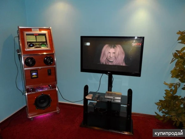 Фото Музыкальный автомат с караоке б.у.