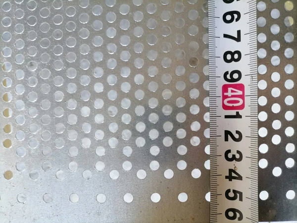 Фото Лист перфорация оцинкованный.