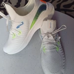 Фото №2 Новые кроссовки 38-39