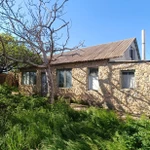 фото Трехкомнатный домик в курортном пригороде Евпатории