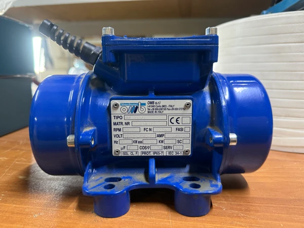 Фото Вибратор площадочный, 3000об/мин (BS30-0013A)