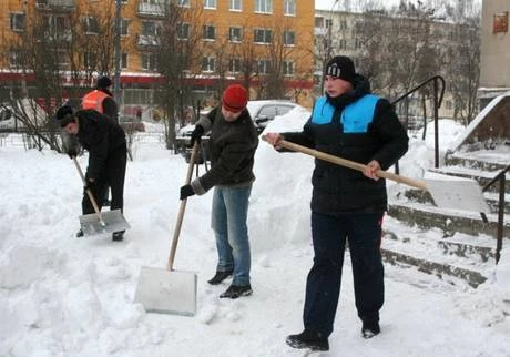 Фото Уборка снега