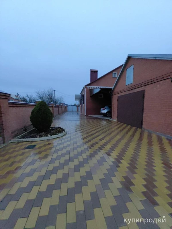 Фото Продаётся 2х этажный дом в г. Новокубанск.