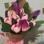 Цветы гофрированной бумаги из конфет