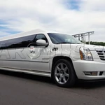 Белый Cadillac Escalade 2016