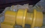 фото Каток поддерживающий Komatsu PC-400-7 208-30-00320