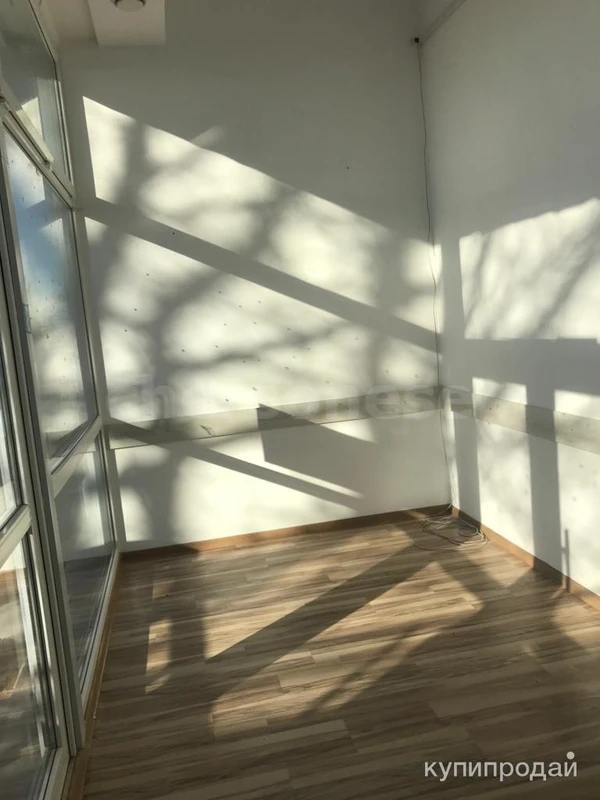 Фото Сдается просторное помещение с ремонтом, прямоугольной формы с подсобными