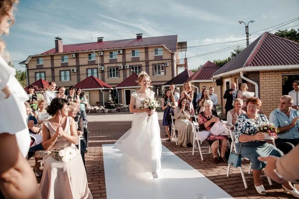 Фото Ведущий на праздник