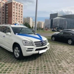 Mercedes-Benz GL 500 с водителем