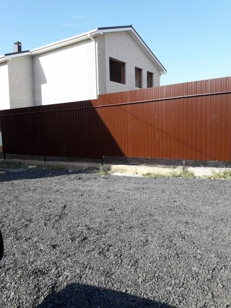 Фото Заборы из профнастила.