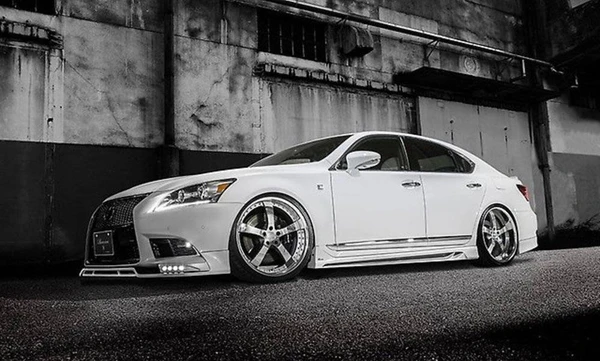 Фото Обвес Rowen (Tommy Kaira) для Lexus LS