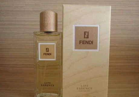 Фото Fendi life essence туалетная вода 50мл