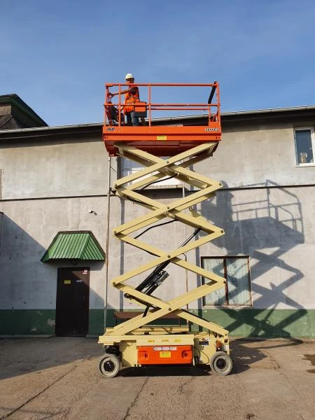 Фото Ножничный подъемник JLG 2646ЕS