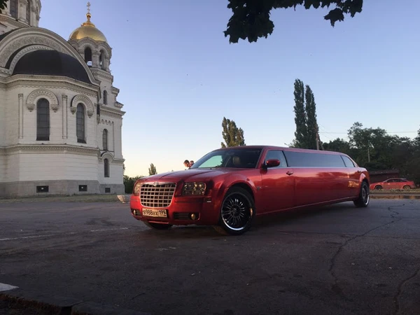 Фото Лимузин Крайслер Кенди Рэд, цвет 3Д
