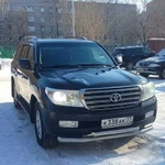 Аренда автомобиля Toyota Land Cruiser 200