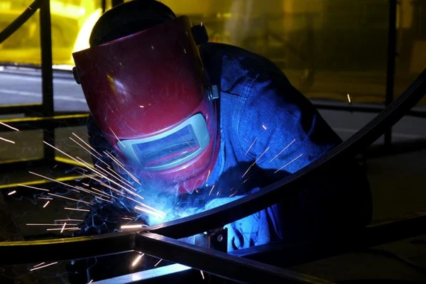 Фото Электрогазосварщик на полуавтомат( ВАХТА)