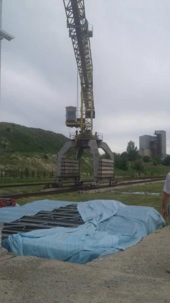 Фото Повышенный путь для выгрузки щебня и сыпучих материалов.
